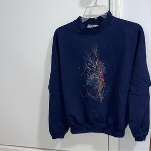 Vintage Northern Reflections Sweatshirt w flower bouquet & cattail embroidery